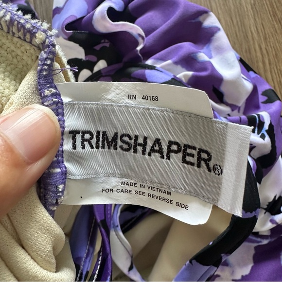 Trimshaper Tankini Top 12 Purple Swimsuit Floral Ruffle V-Neckline Slimming Bra - Picture 5 of 8